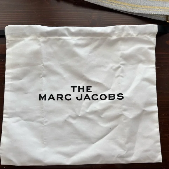 Marc Jacobs Gray and Gold Cross Body Bag with Gold Hardware - Picture 6 of 6